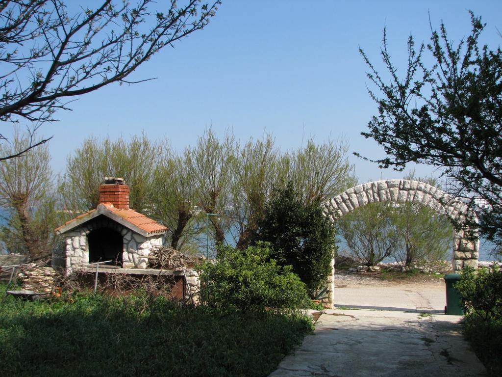 Butterfly Holiday Home Tonkica Betina  Exterior foto